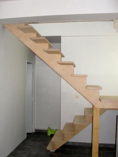 Construction-fabrication-escalier-particulier-maison-surmesure-bois-1