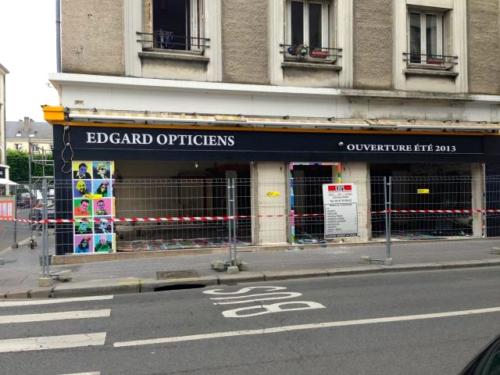 Edgard-opticiens-tours-boutique-rénovation-facade-agencement-meubles-rangements-tiroirs-présentoirs-étagères-bureaux-accueil-escalier-2