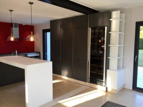 fabrication-pose-menuiserie-surmesure-maison-cuisine-salon-meuble-rangement-ilot-tv-12