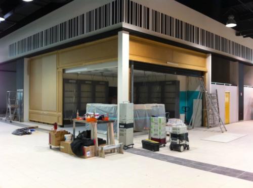 jeffdebruges-renovation-magasin-enseigne-facade-interieur-mobilier-etagere-comptoir-vitrine-1